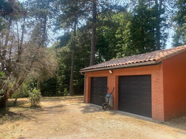Image No.19-5 Bed House for sale