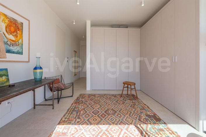 Image No.33-Propriété de 4 chambres à vendre à Lagos