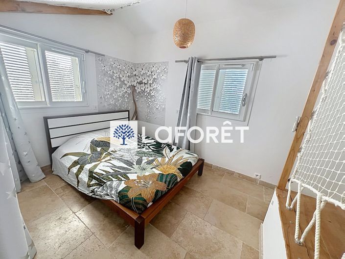 Image No.11-4 Bed House for sale