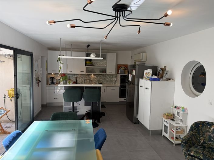 Image No.25-3 Bed House for sale