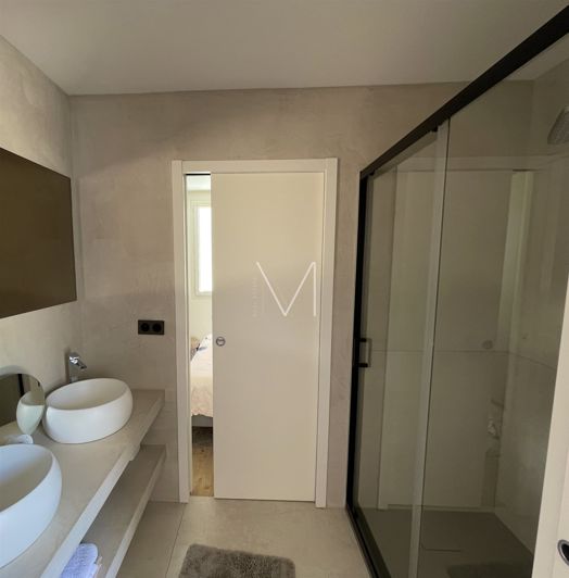 Image No.20-7 Bed House for sale