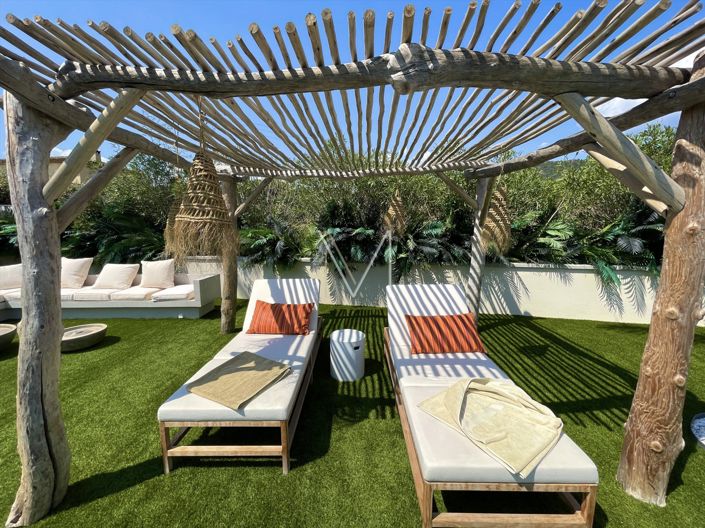 Image No.7-7 Bed House for sale