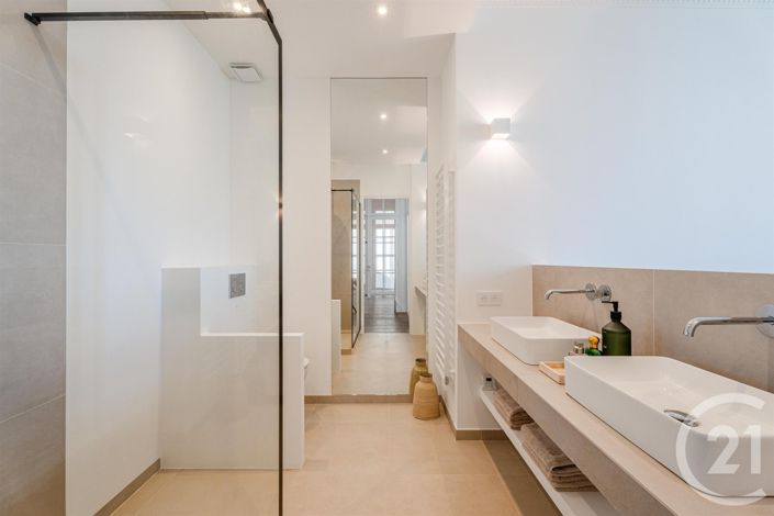 Image No.11-3 Bed Apartment for sale