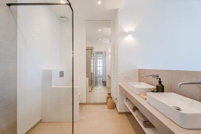 Image No.11-3 Bed Apartment for sale