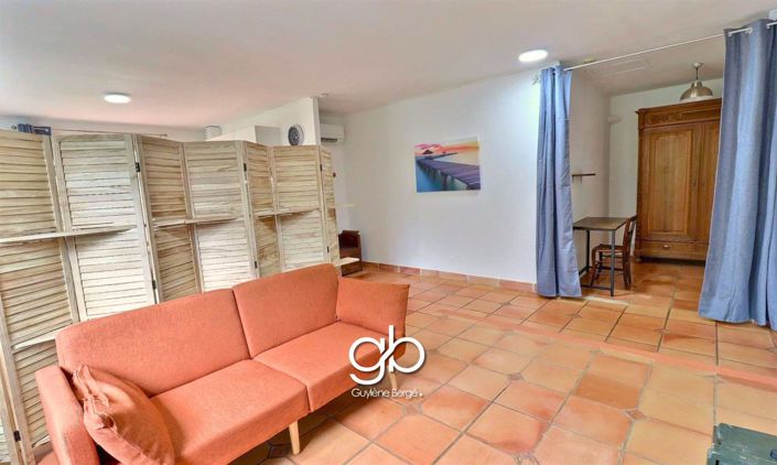 Image No.17-5 Bed House for sale