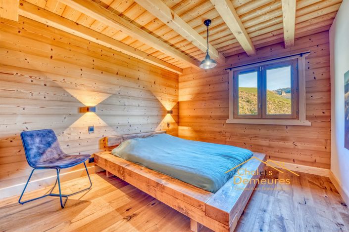 Image No.8-4 Bed House for sale