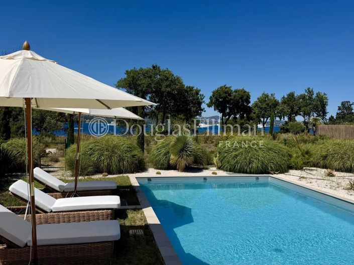 Image No.5-5 Bed House for sale