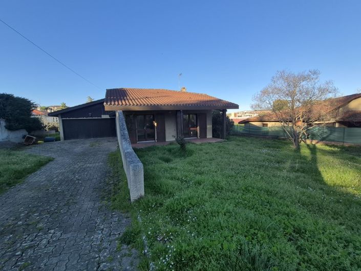 Image No.15-3 Bed House for sale