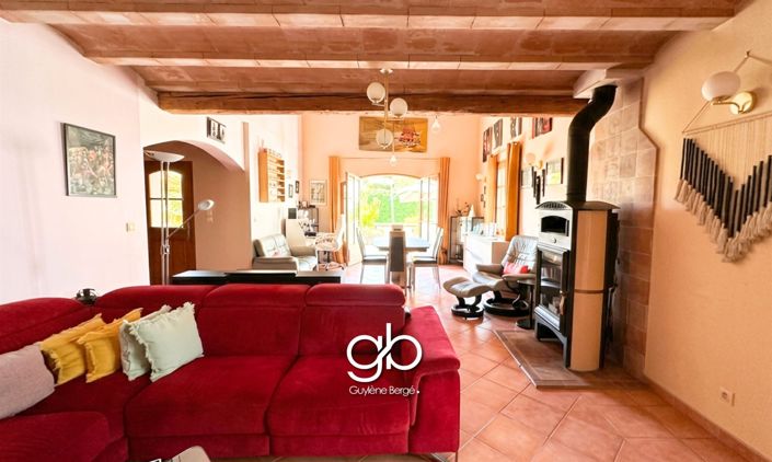 Image No.4-2 Bed House for sale