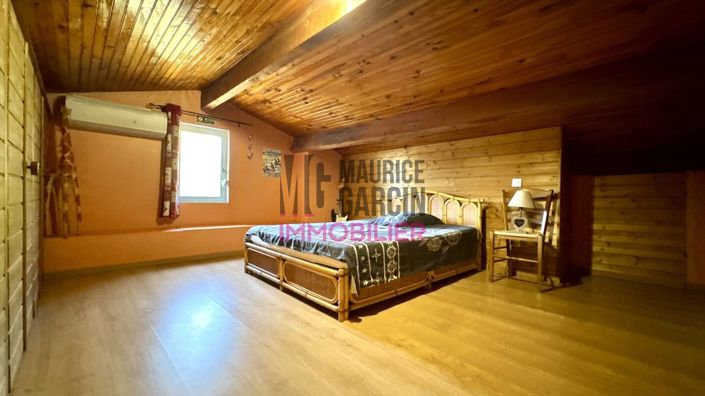 Image No.16-3 Bed House for sale