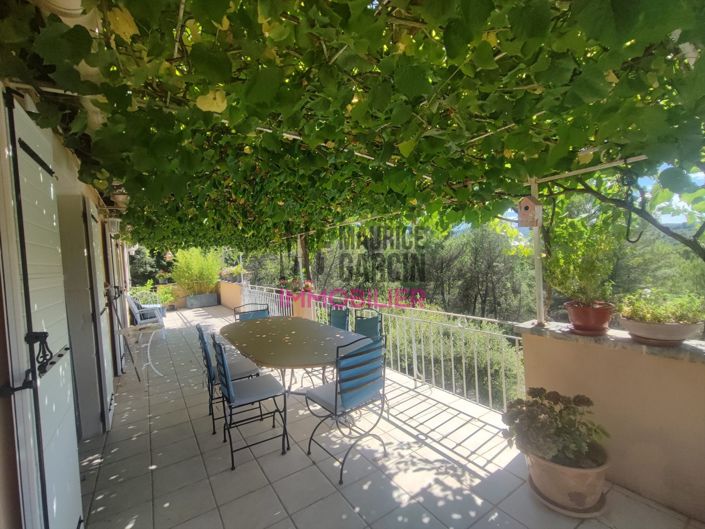 Image No.21-3 Bed House for sale