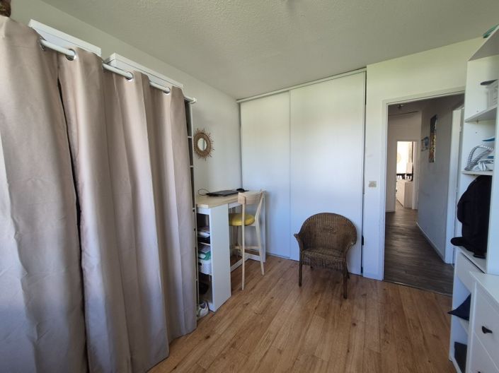 Image No.20-2 Bed Apartment for sale