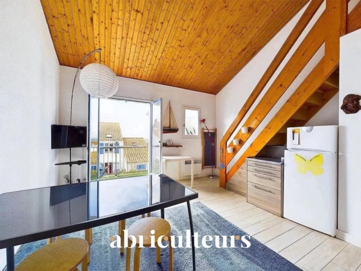 Image No.10-2 Bed Apartment for sale