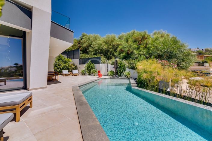 Image No.24-4 Bed House for sale