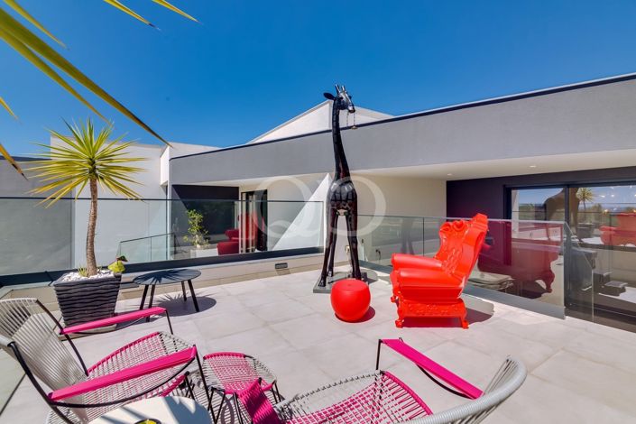 Image No.60-4 Bed House for sale