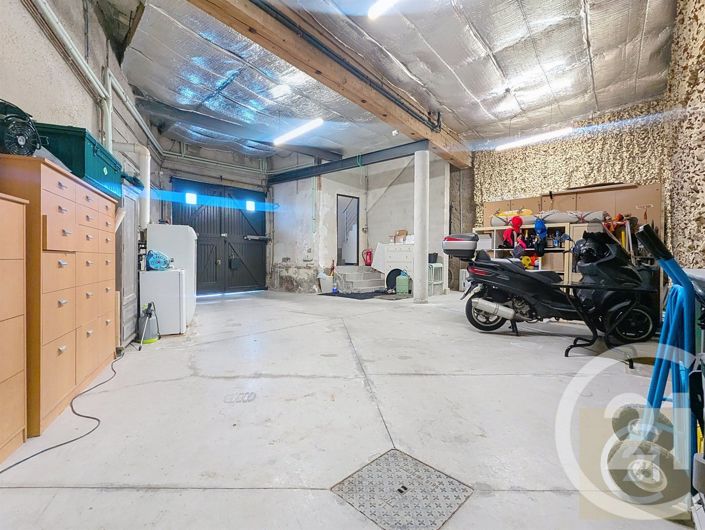 Image No.19-3 Bed House for sale