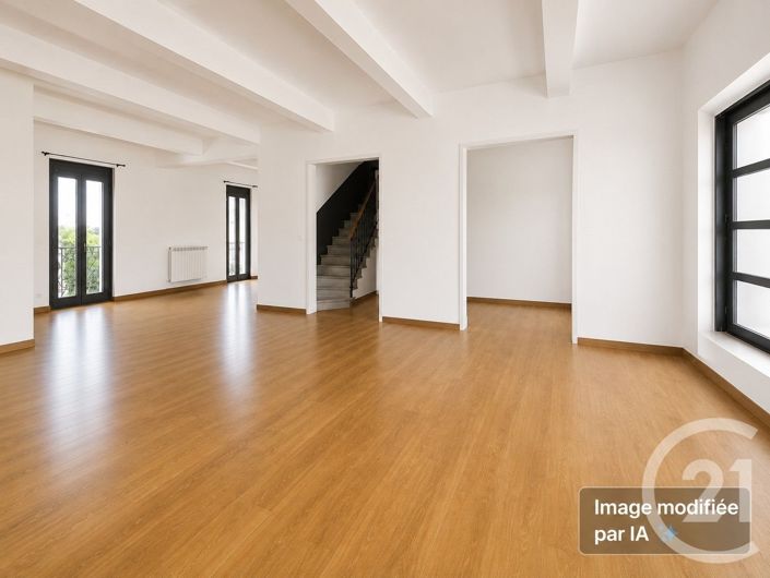 Image No.6-3 Bed House for sale