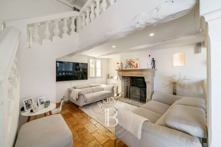 Image No.9-9 Bed House for sale