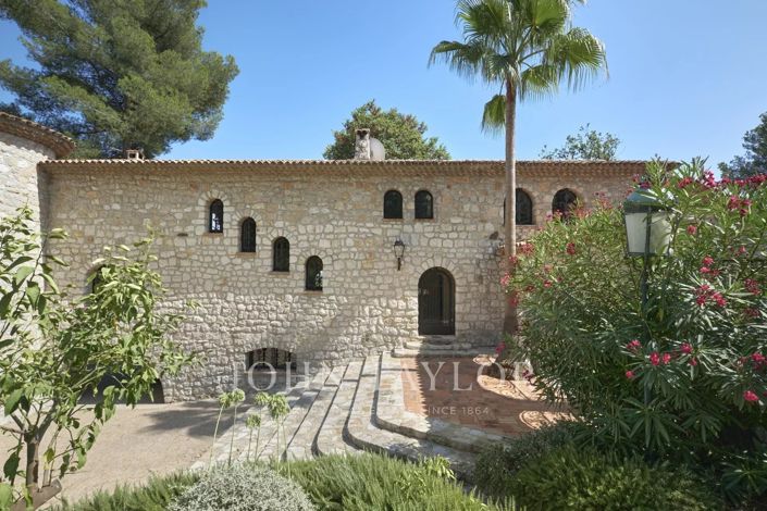 Image No.18-6 Bed House for sale