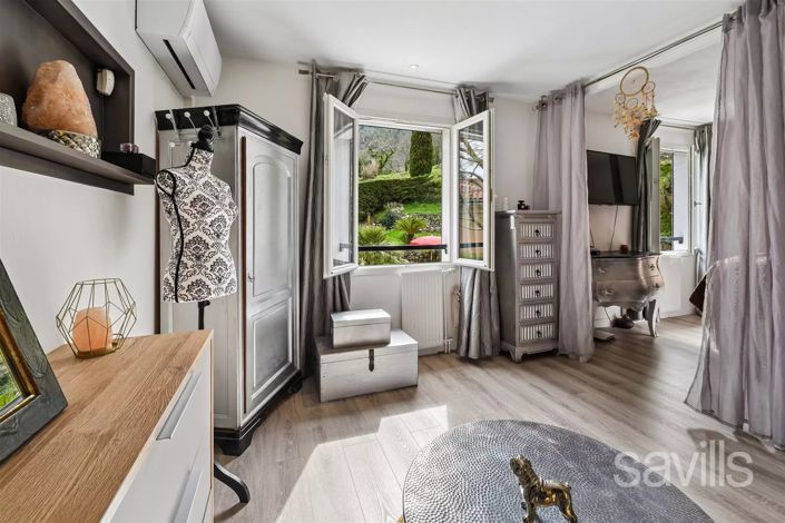Image No.8-3 Bed House for sale