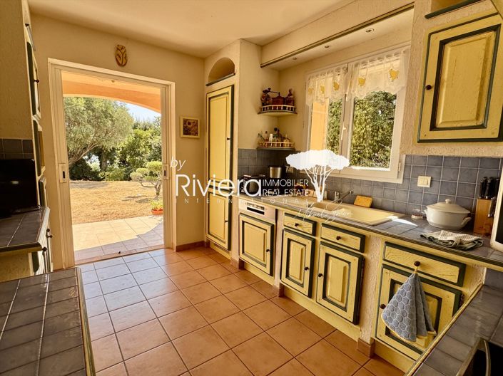Image No.14-4 Bed House for sale
