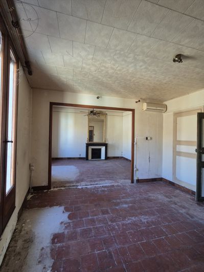Image No.10-5 Bed House for sale
