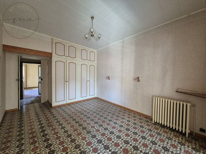 Image No.8-5 Bed House for sale