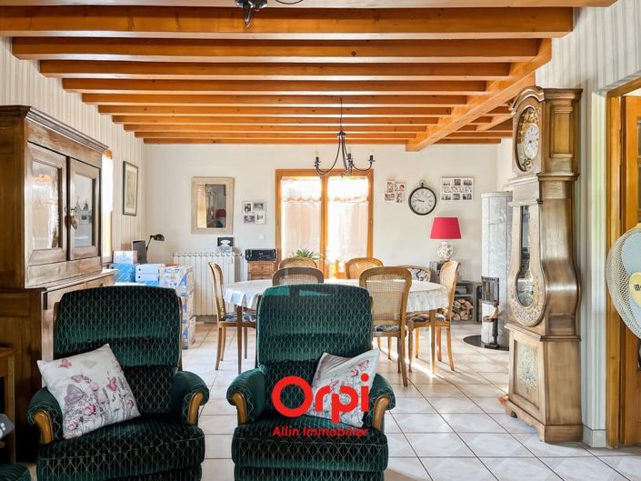 Image No.26-5 Bed House for sale