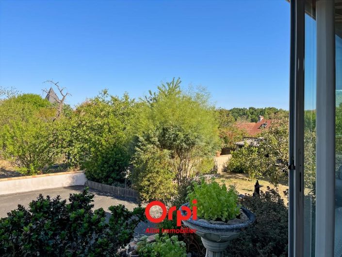 Image No.4-5 Bed House for sale