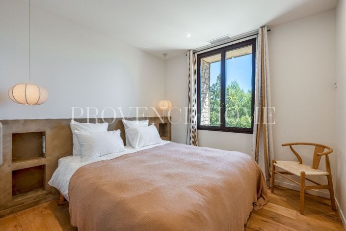 Image No.19-6 Bed House for sale