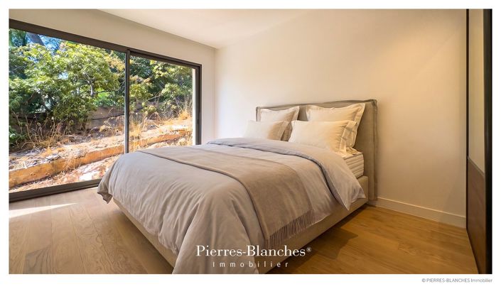 Image No.9-3 Bed House for sale