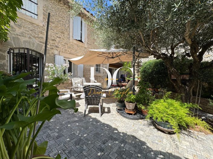 Image No.3-4 Bed House for sale