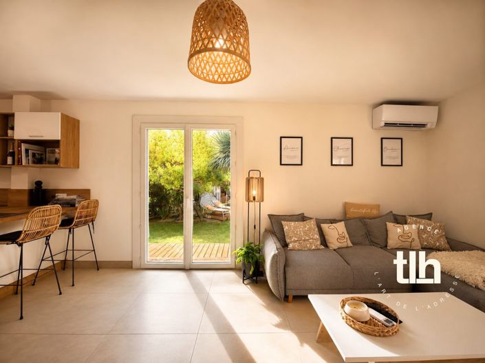 Image No.11-2 Bed House for sale