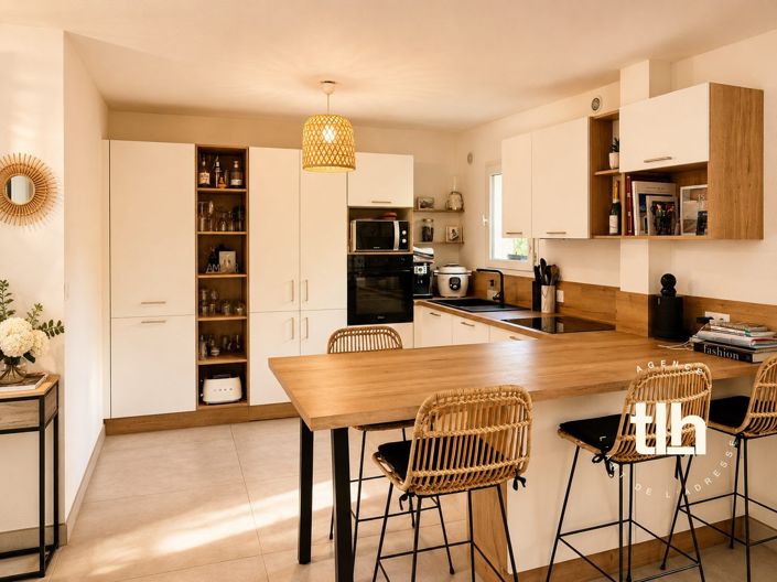 Image No.14-2 Bed House for sale