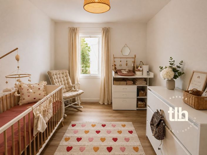 Image No.17-2 Bed House for sale