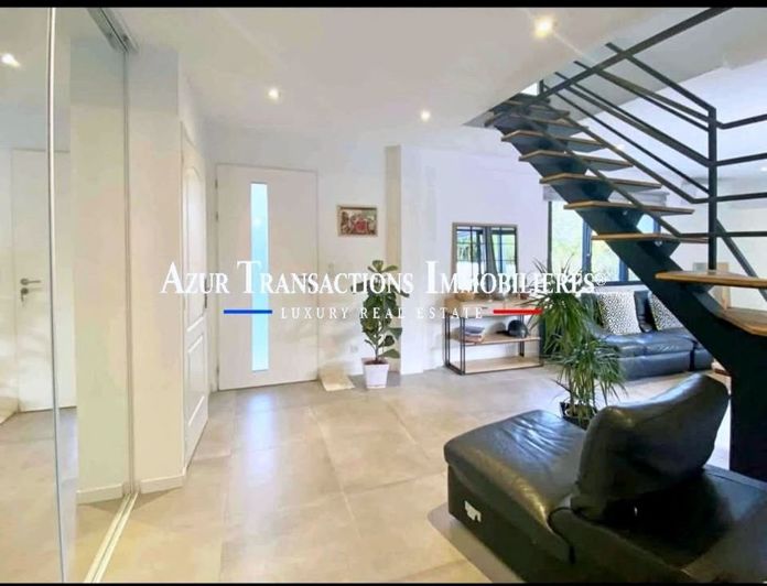 Image No.10-3 Bed House for sale