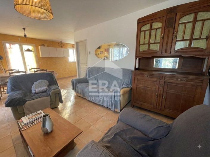 Image No.4-2 Bed House for sale