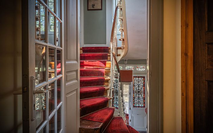 Image No.4-8 Bed House for sale