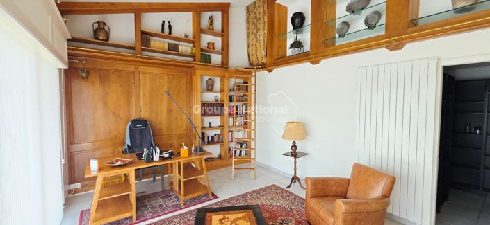 Image No.11-4 Bed House for sale
