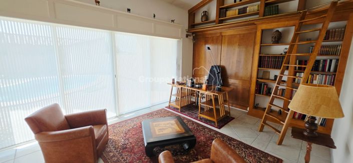 Image No.12-4 Bed House for sale