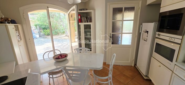 Image No.7-4 Bed House for sale