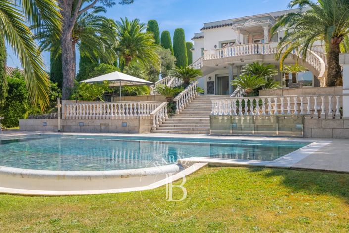 Image No.18-6 Bed House for sale