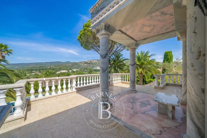 Image No.23-6 Bed House for sale