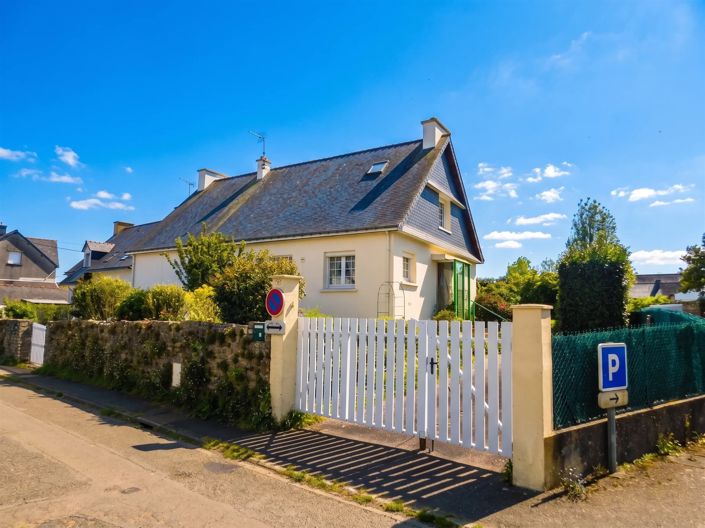 Image No.3-6 Bed House for sale