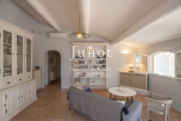 Image No.17-3 Bed House for sale