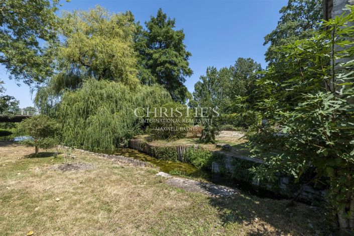 Image No.26-6 Bed House for sale