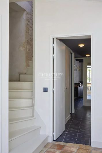 Image No.20-5 Bed House for sale
