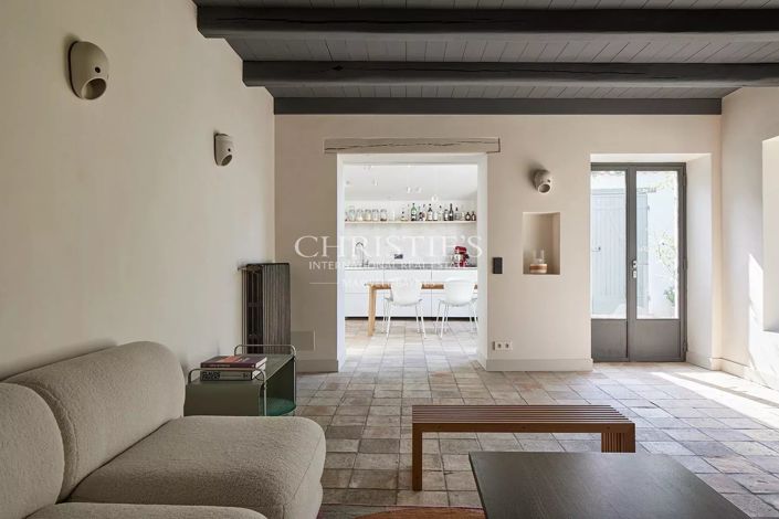 Image No.6-5 Bed House for sale