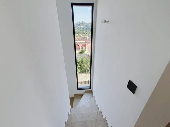 Image No.16-3 Bed House for sale