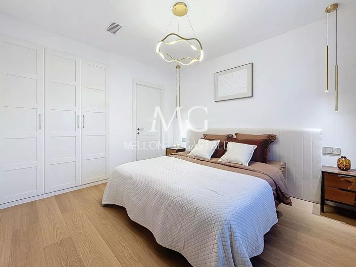 Image No.13-5 Bed House for sale